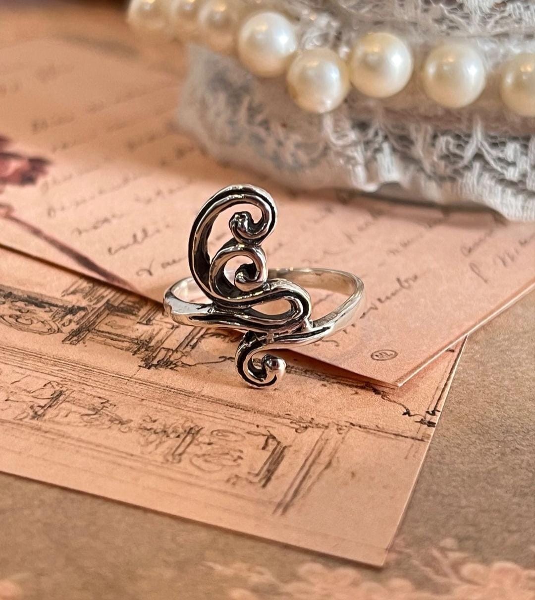 Delicate spiral vintage silver ring for men