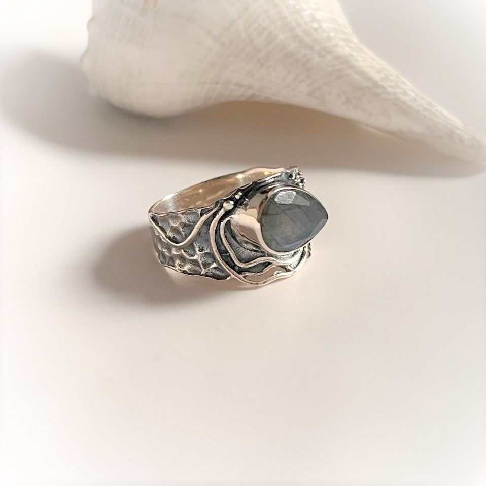Rustic Silver Ring with Pear-Shaped Labradorite Gemstone