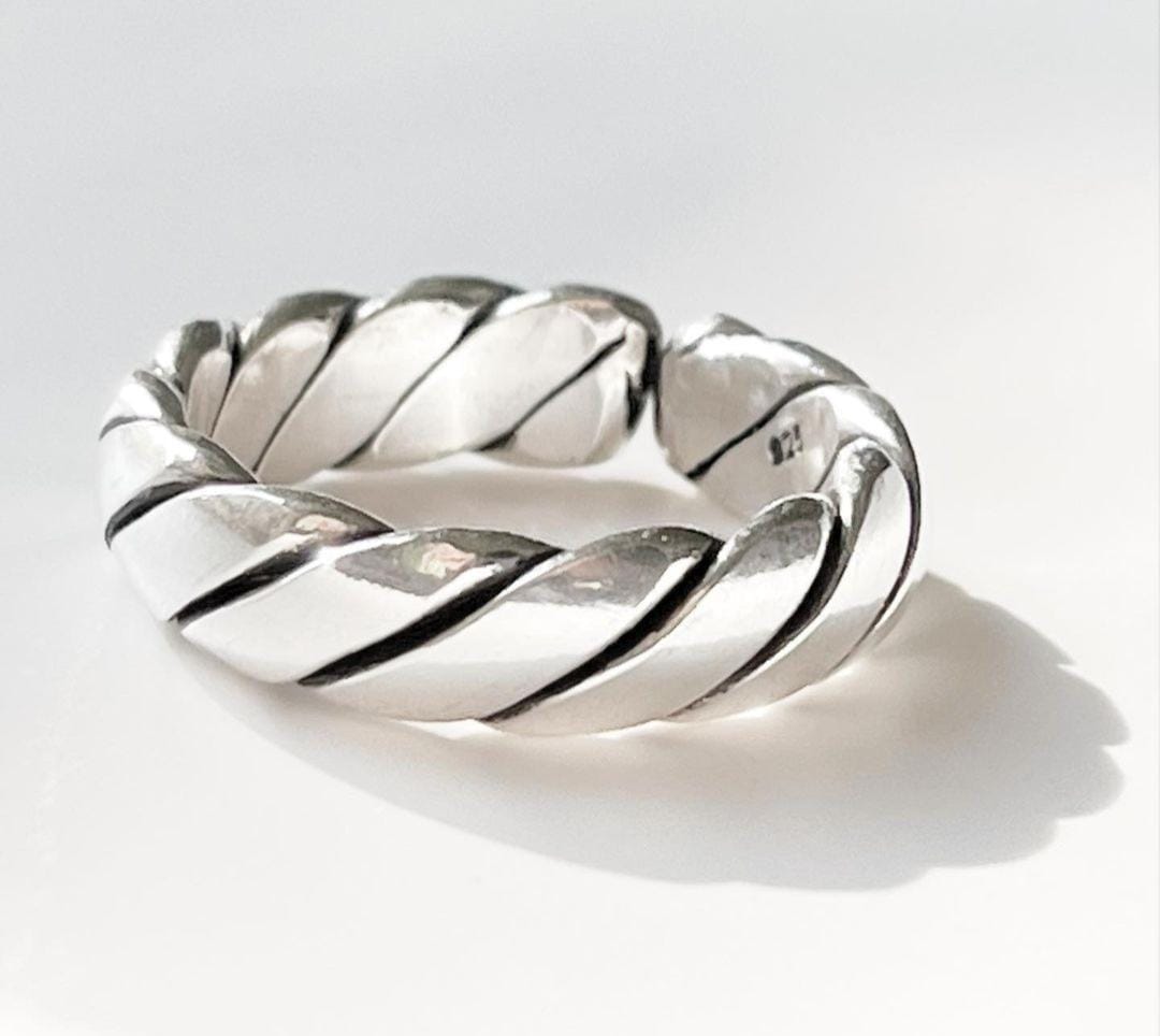 Classic Line Band Silver Ring for Everyday Wear
