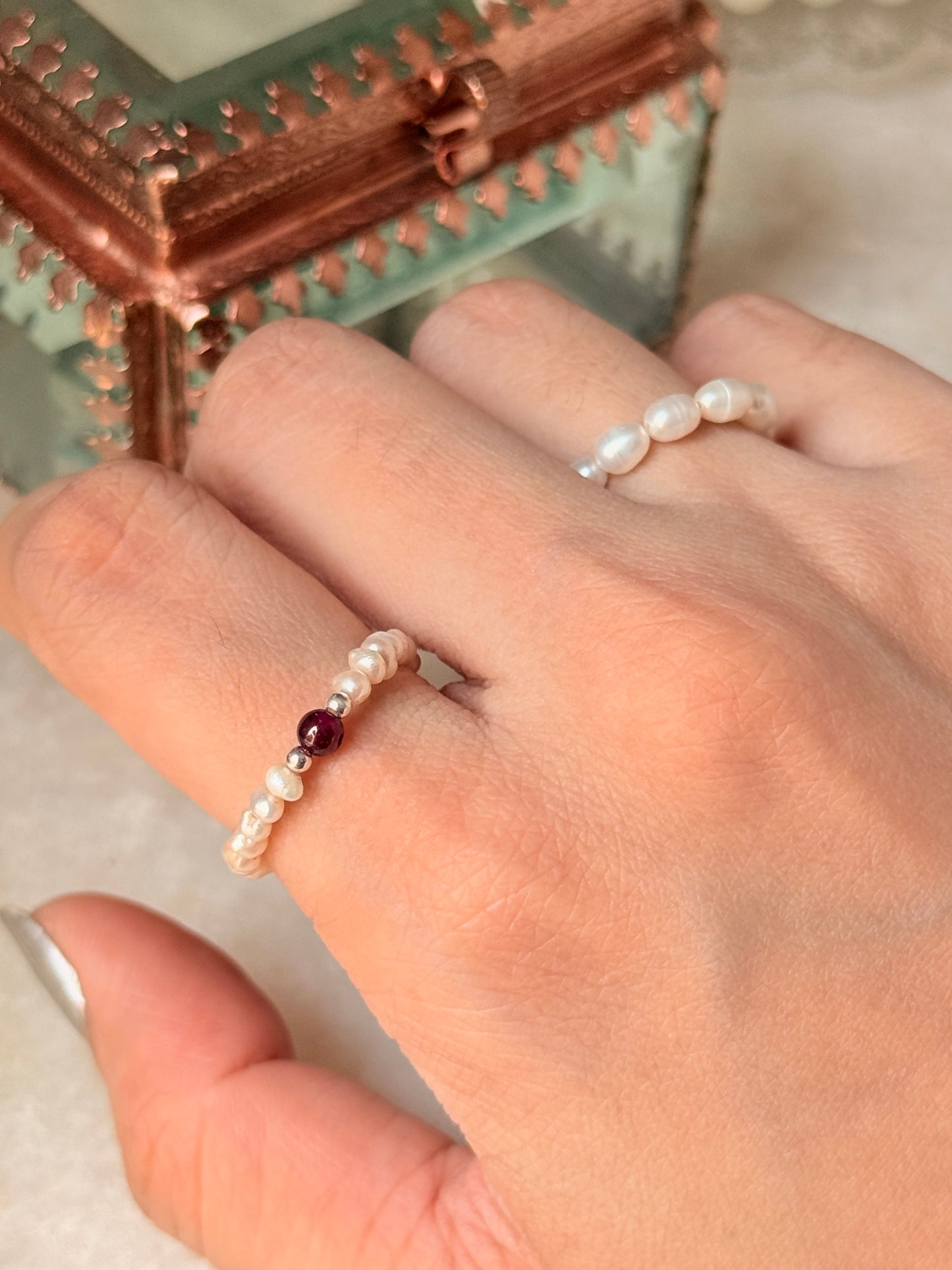 Natural Crystal Stretchy Shiny Basra Pearl & Garnet Silver Ball Rings