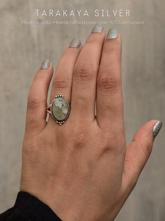 925 Sterling Silver Prehnite Oval Rawa Boho Ring