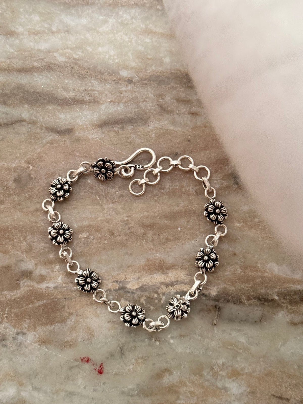 925 Sterling Silver Antique Style Small Flower Bracelet