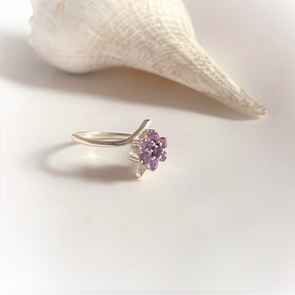 Amethyst Flower-Shaped Silver Ring