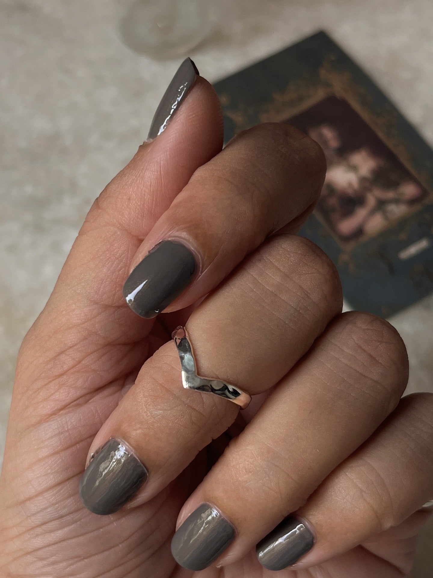 V Hammered Mid / Little Finger Adjustable 925 Sterling Silver Ring