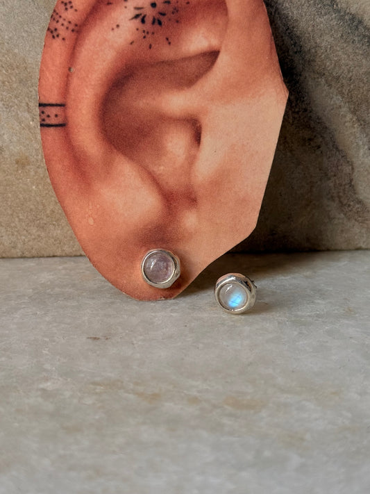 925 Sterling Silver Moonstone Cab Stone Round Earrings