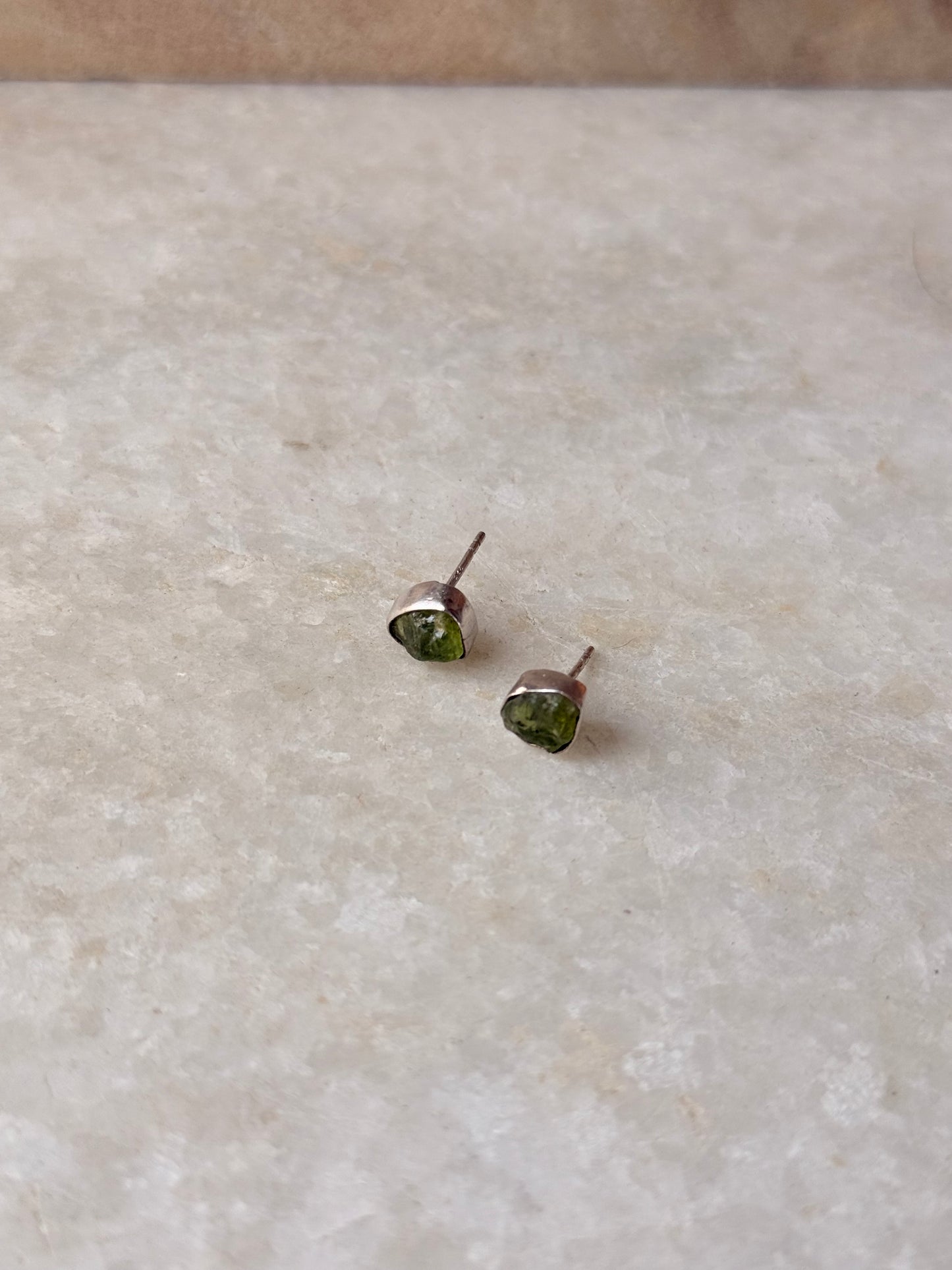 925 Sterling Silver Peridot Raw Uncut Studs Earrings