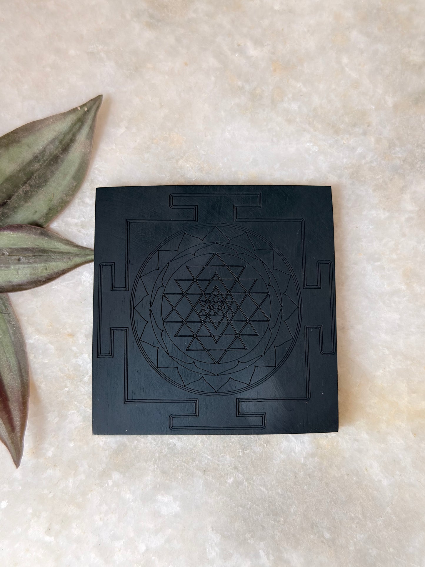 Black Plate Square - Shree Yantra For decor