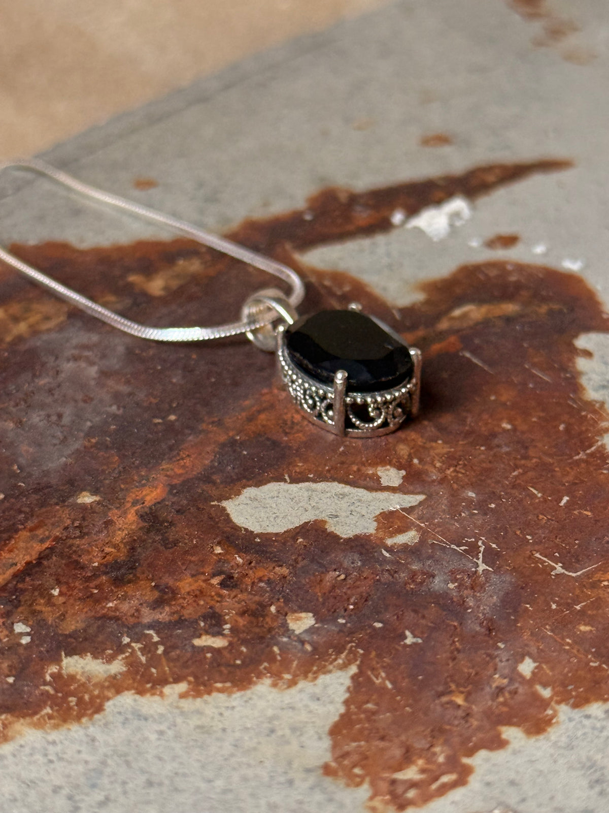 925 Sterling Silver Black Onyx Oval Faceted Vintage Style Filigree Work Pendant