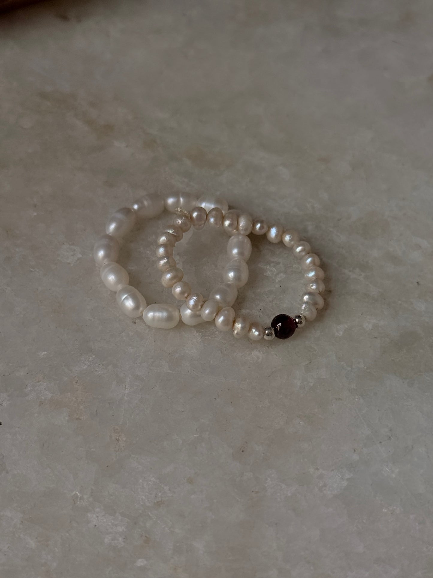 Natural Crystal Stretchy Shiny Basra Pearl & Garnet Silver Ball Rings