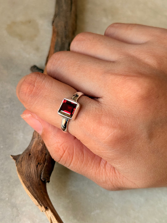 925 Sterling Silver Garnet Square Cut Ring