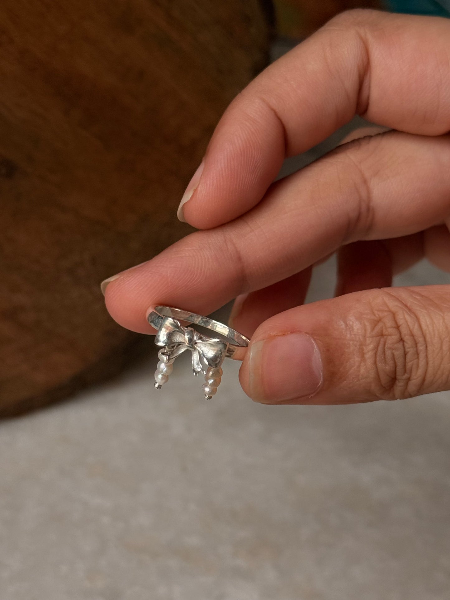 925 Sterling Silver 3D Pretty Boho Bow, 3 Shiny Pearls Charm Ring