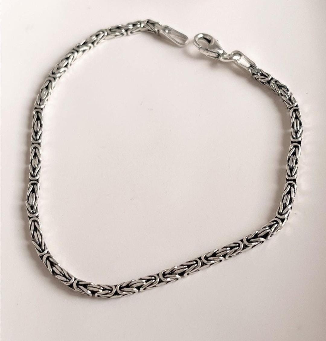 Timeless Antique Silver Bracelet with Intricate Pattern