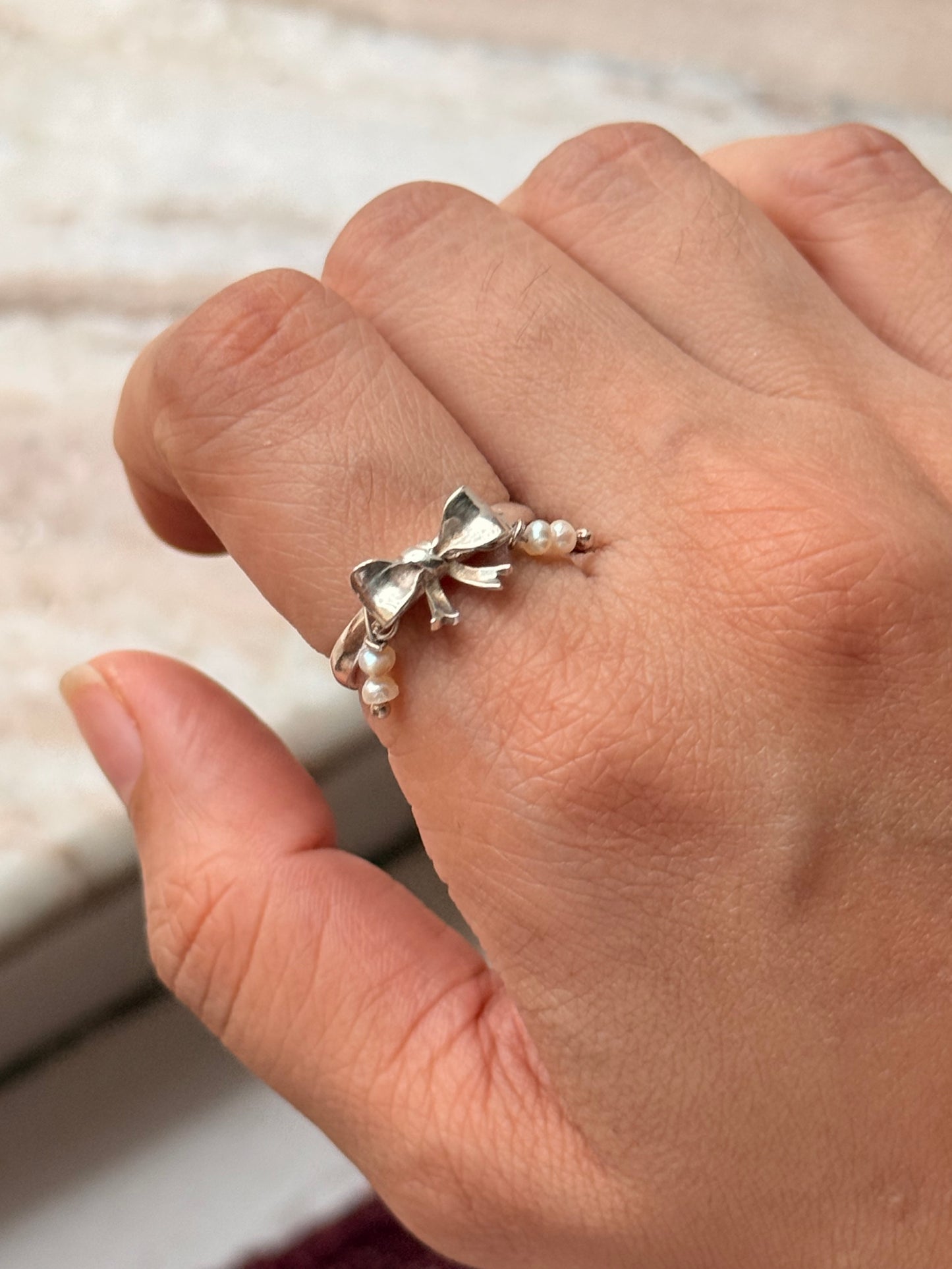 925 Sterling Silver 3D Pretty Boho Bow, 2 Shiny Pearls Ring