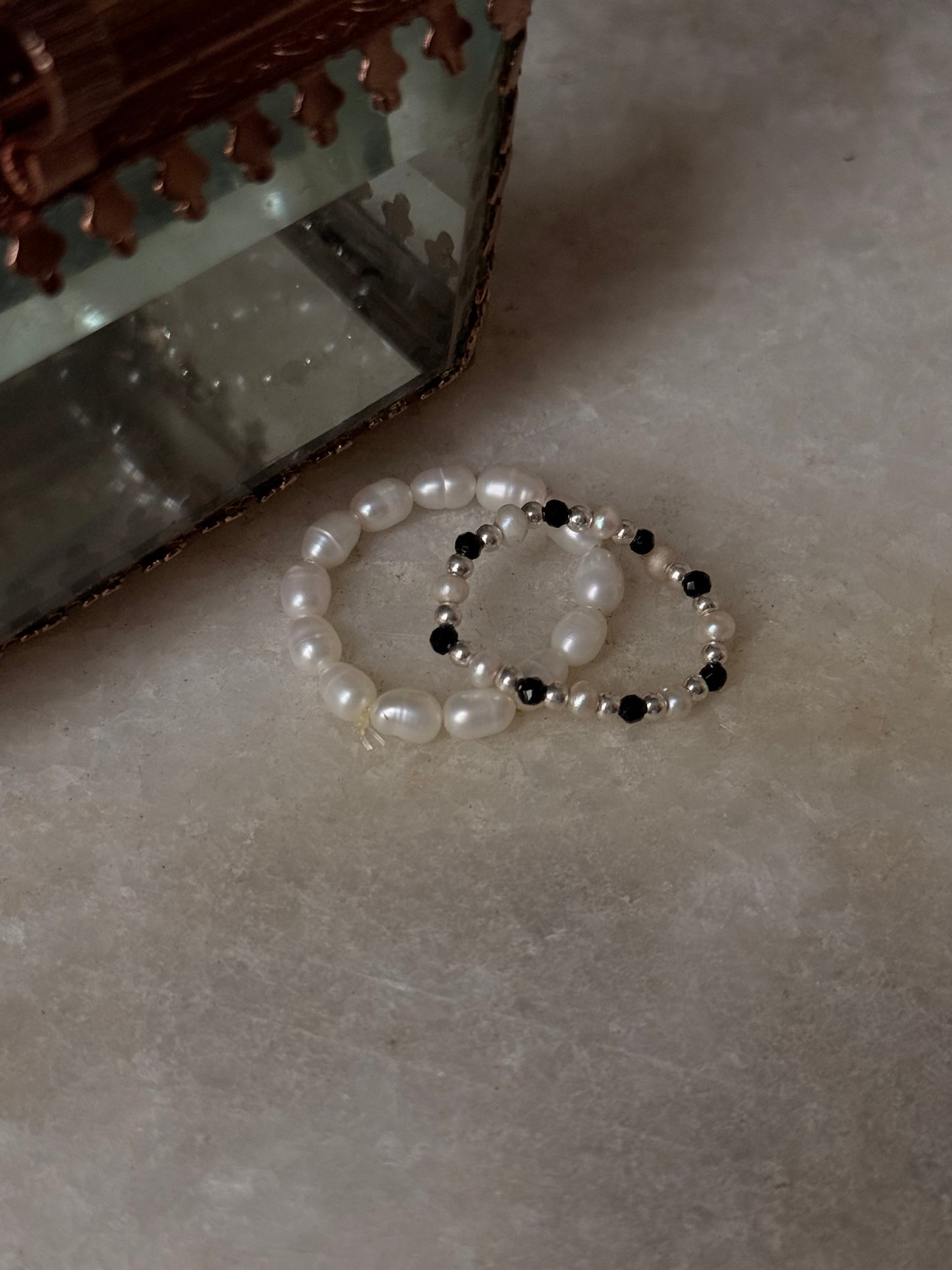 Natural Crystal Stretchy Shiny Basra Pearl & Black Spinel Silver Ball Rings