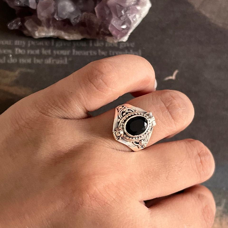 Black Onyx Vintage Storage Silver Ring