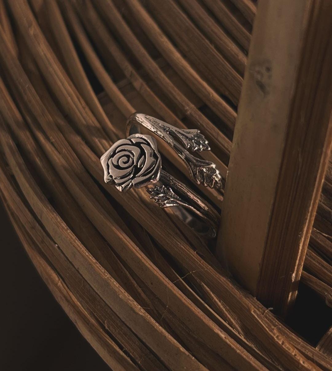 Charming vintage rose ring in sterling silver