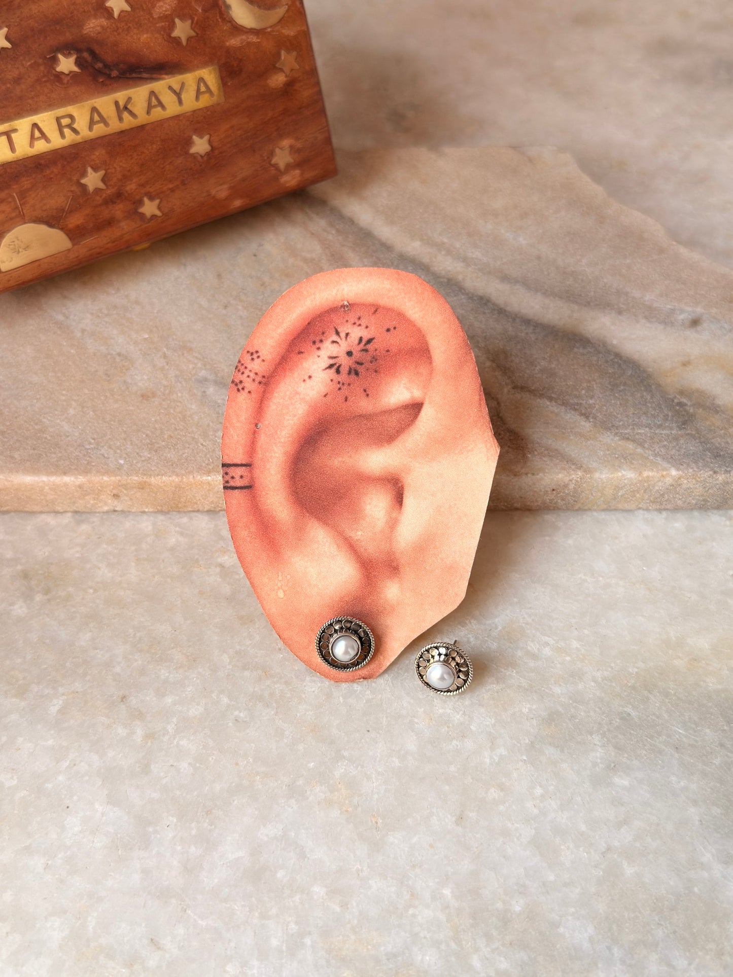 925 Sterling silver Fresh Water Pearl Round Antique Studs Earrings