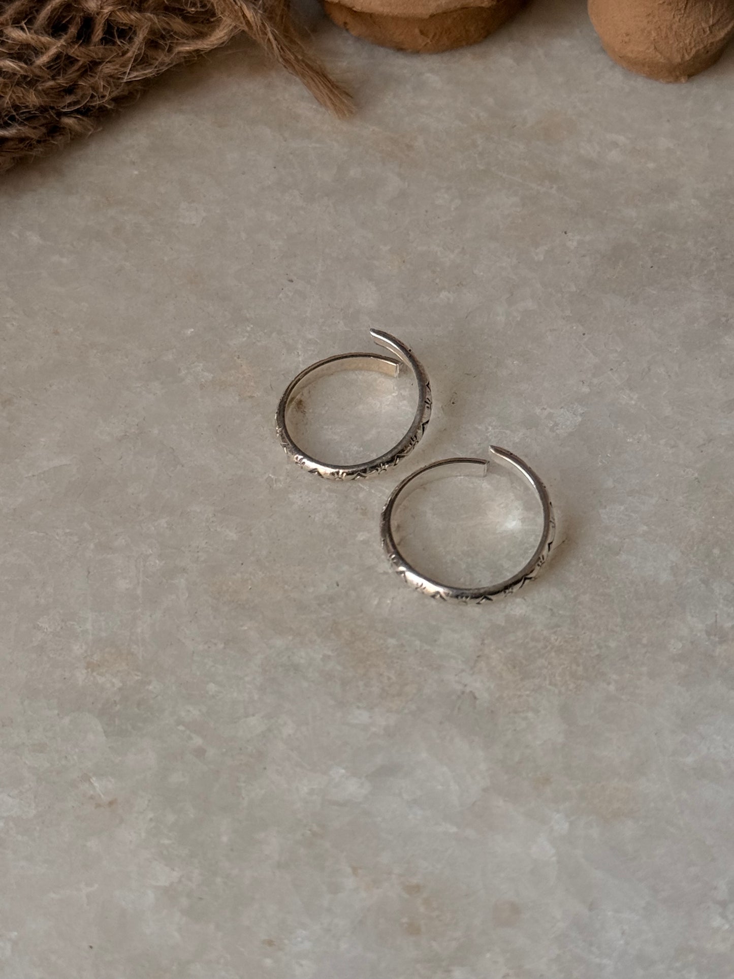 925 Sterling Silver Tribal Engraved Toe Ring