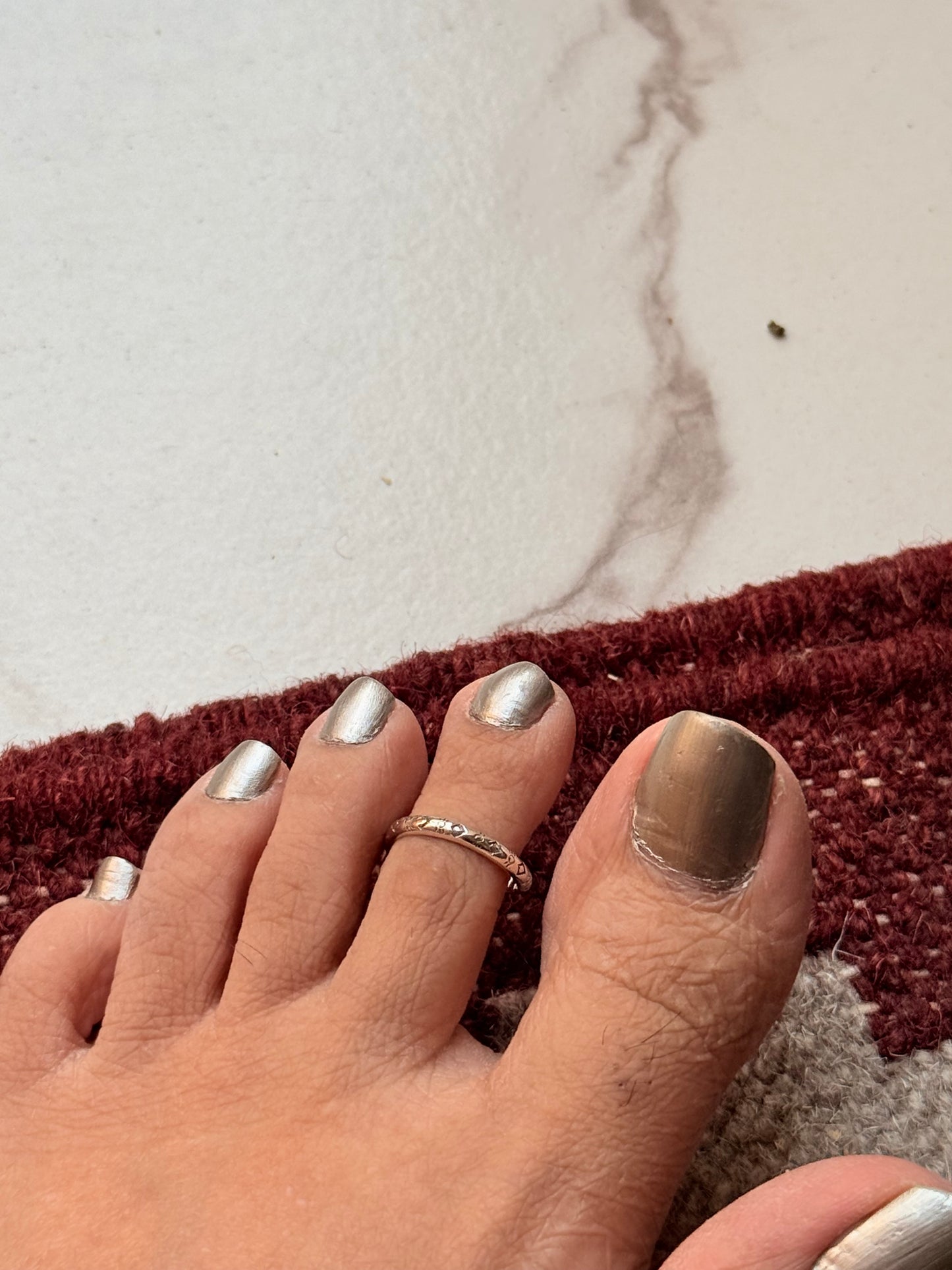925 Sterling Silver Tribal Engraved Toe Ring