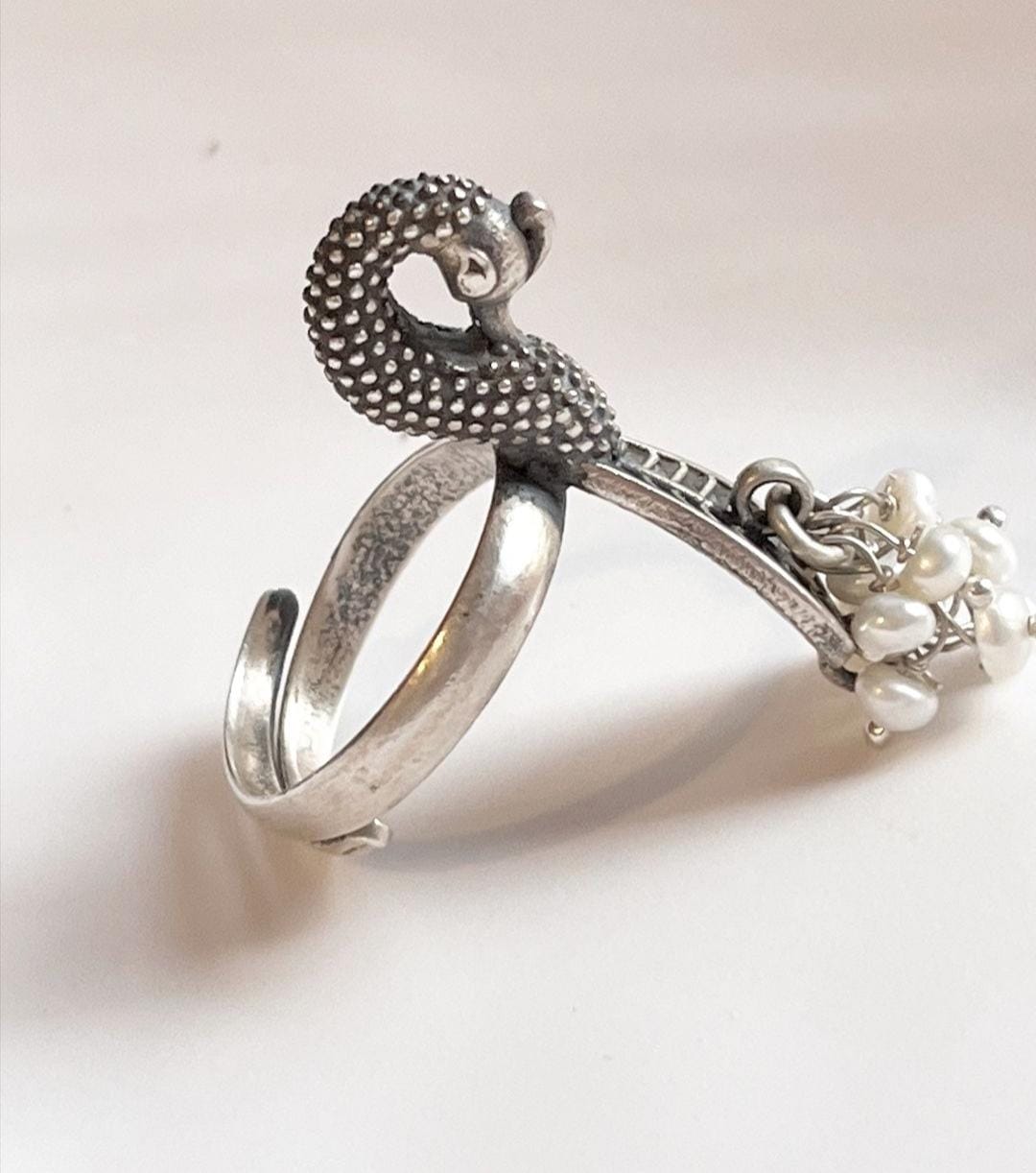 Silver 925 Antique Mor Peacock Ring with Fresh Water Pearl Accent