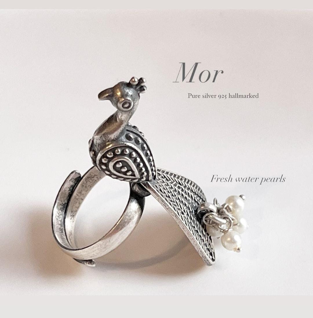 Antique Mor/Peacock design statement ring with freshwater pearls in sterling silver 925.