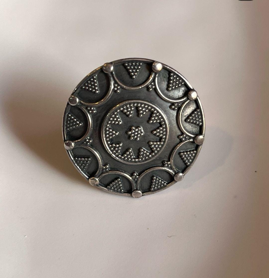 Exquisite antique Rawa Mandala ring in sterling silver 925 with tribal details.