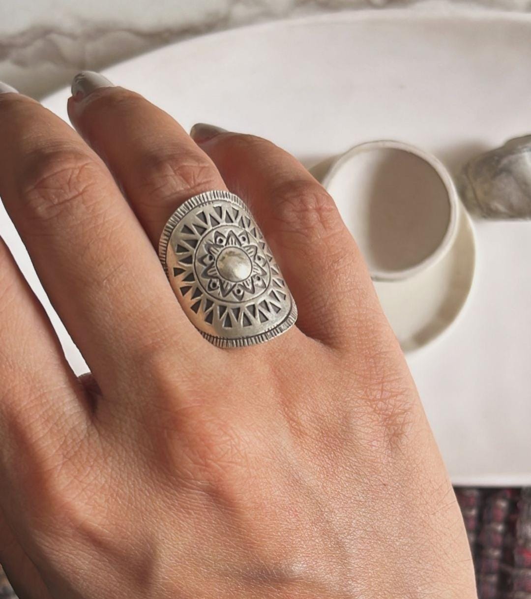 Trendy Sun Mandala adjustable silver ring for boho look