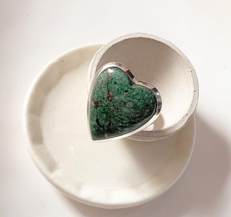 Elegant heart-shaped Sonora Chrysocolla ring in silver