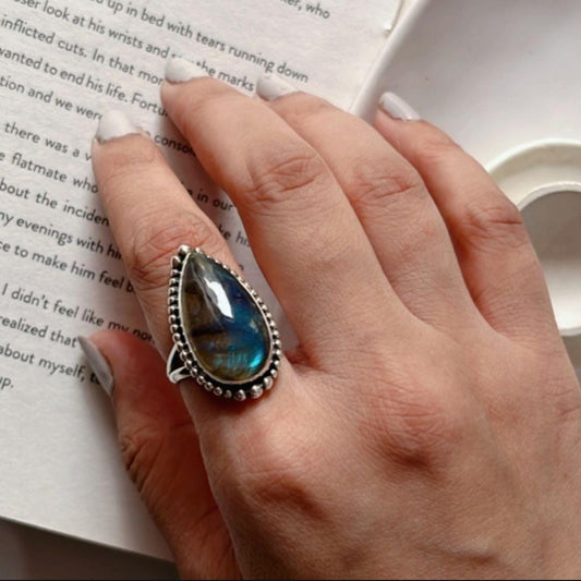 Labradorite Boho Pear Shaped Silver 925 Statement Ring