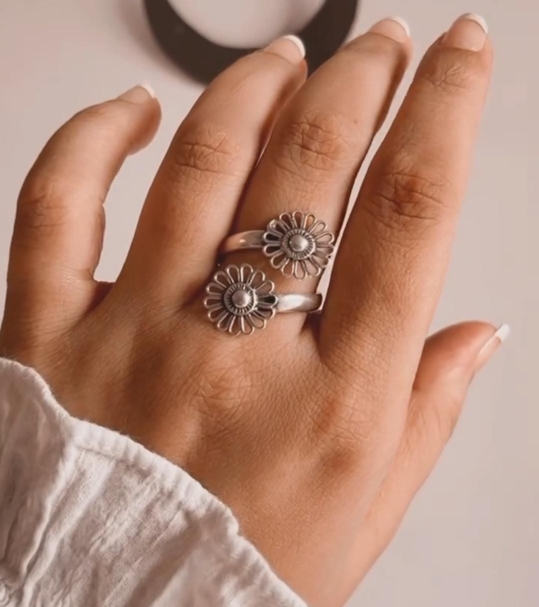 Antique Flower Design Handcrafted Adjustable Silver 925 Ring