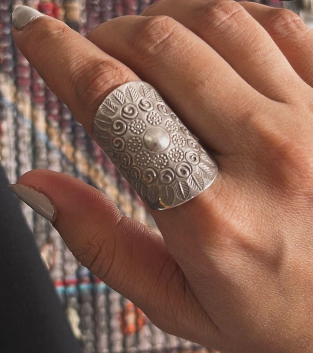Vintage-inspired adjustable silver 925 ring featuring a tribal mandala design.