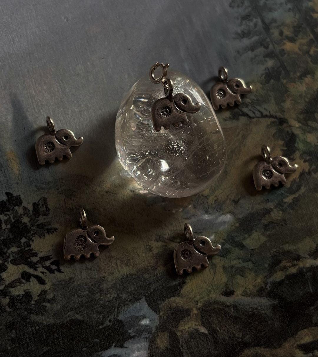 Elegant Hathi charm pendant in polished sterling silver
