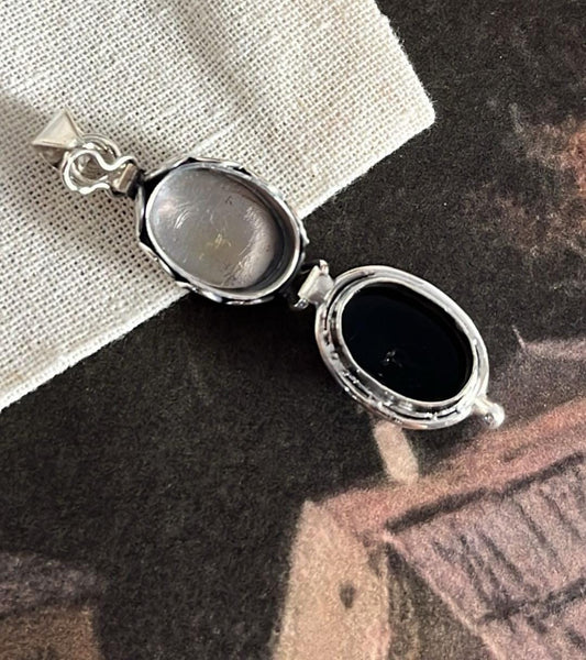 Elegant Black Onyx Oval Storage Pendant in 925 sterling Silver