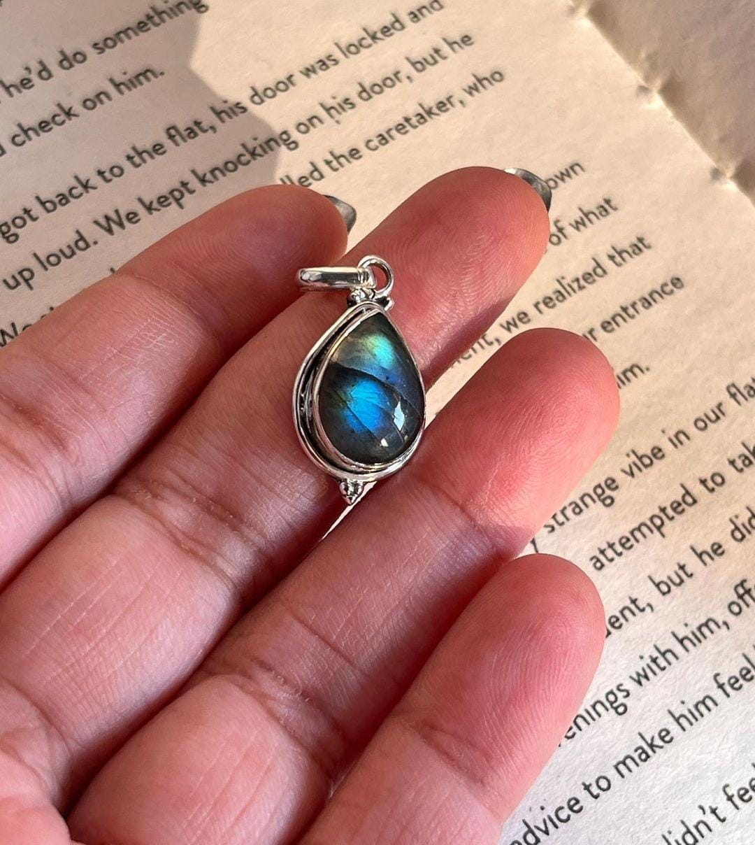 Pear-shaped Labradorite Silver Pendant