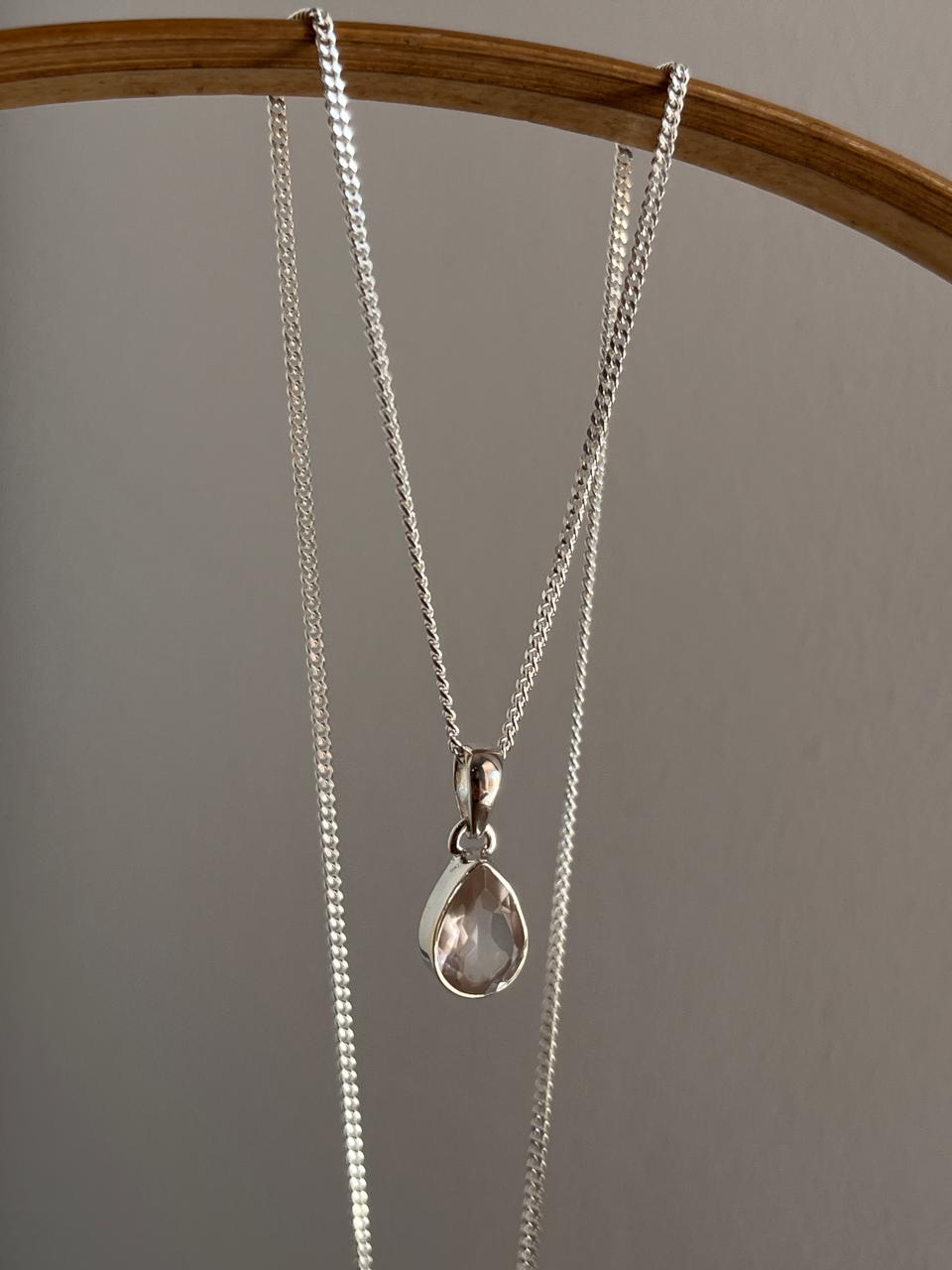 Rose quartz pear-shaped pendant in sterling silver