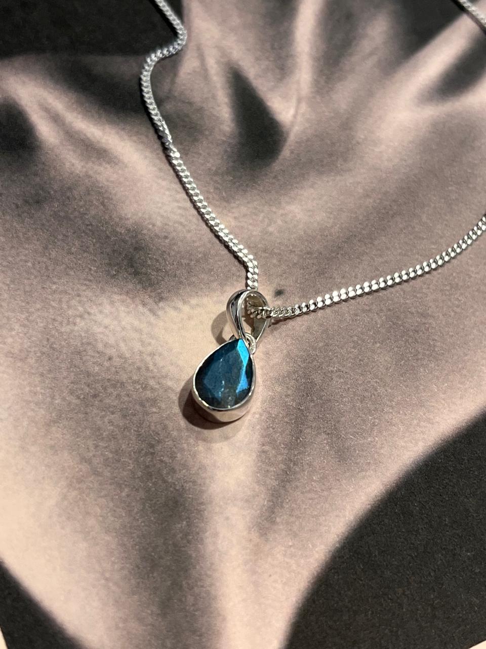 Handcrafted Labradorite Pear Cut Pendant in Silver