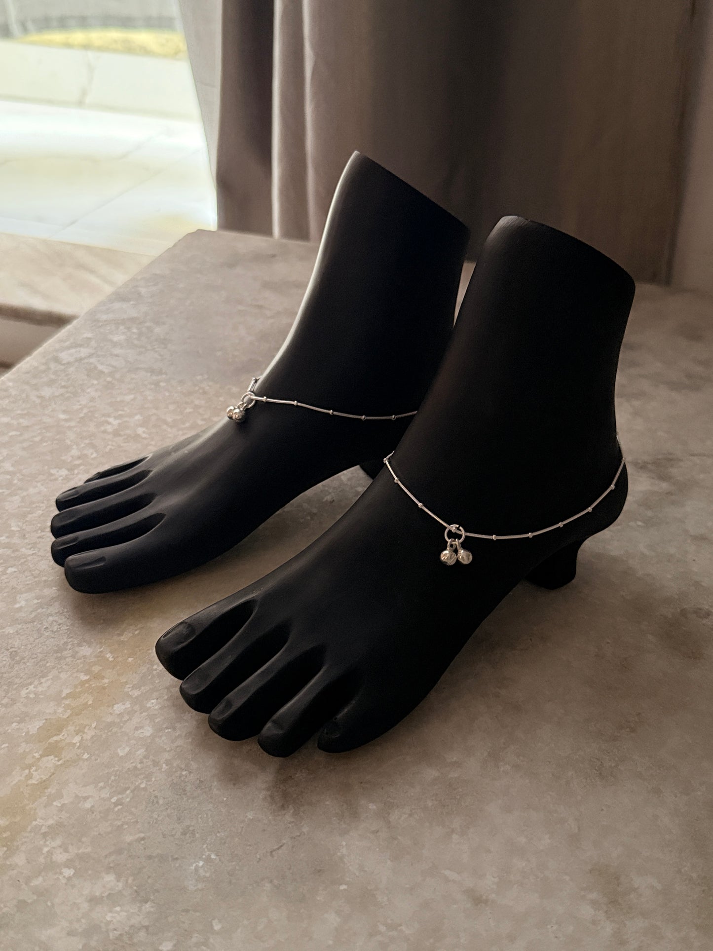 Minimalist 925 sterling silver anklet for everyday use  