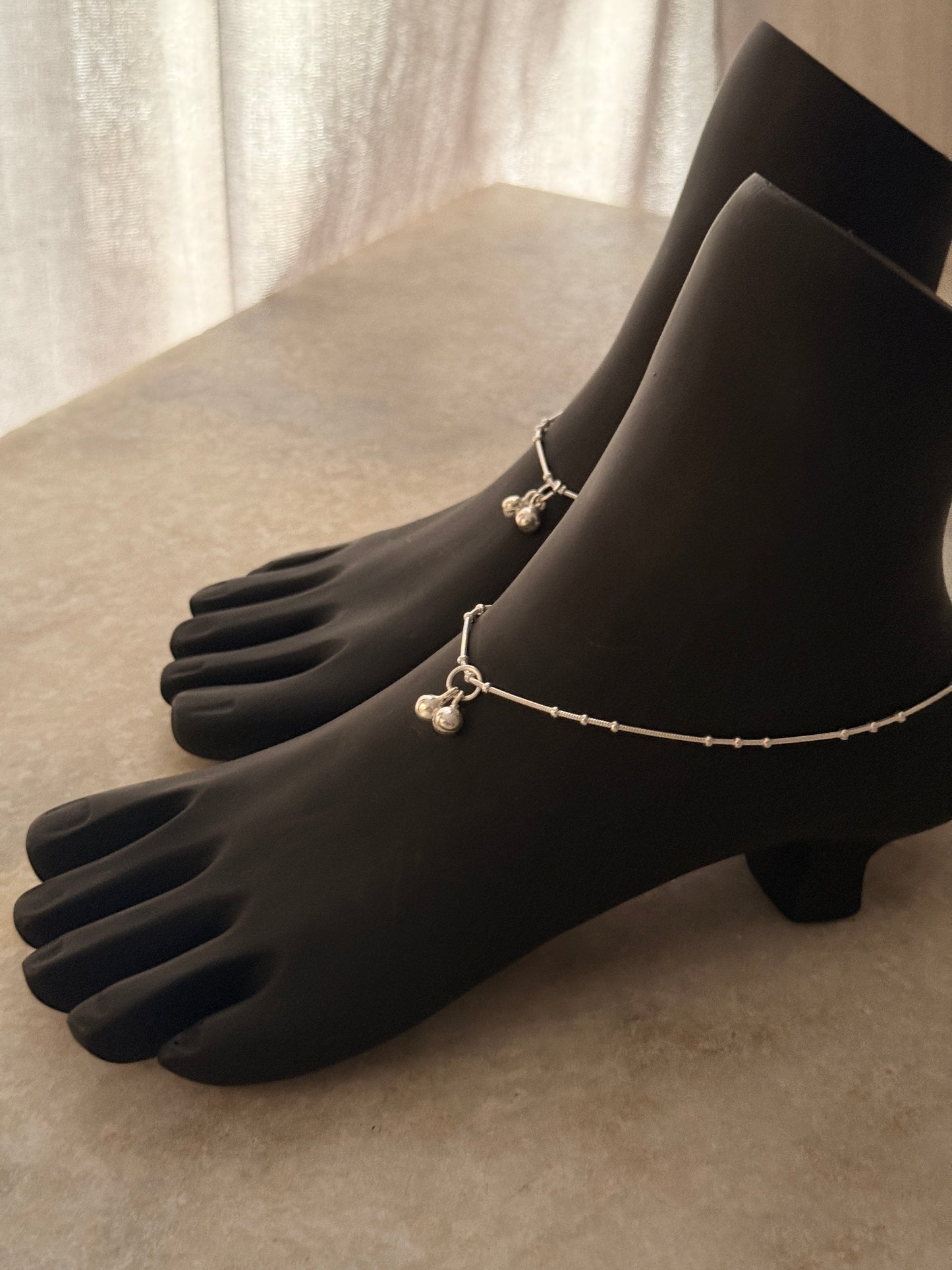 Pure 925 silver anklet with intricate snake dot detailing 