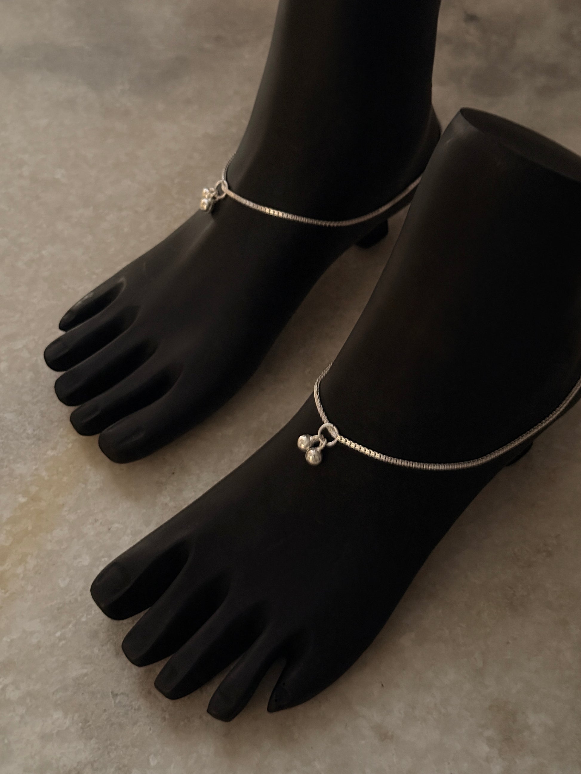 Polished minimal design 925 silver chain anklet