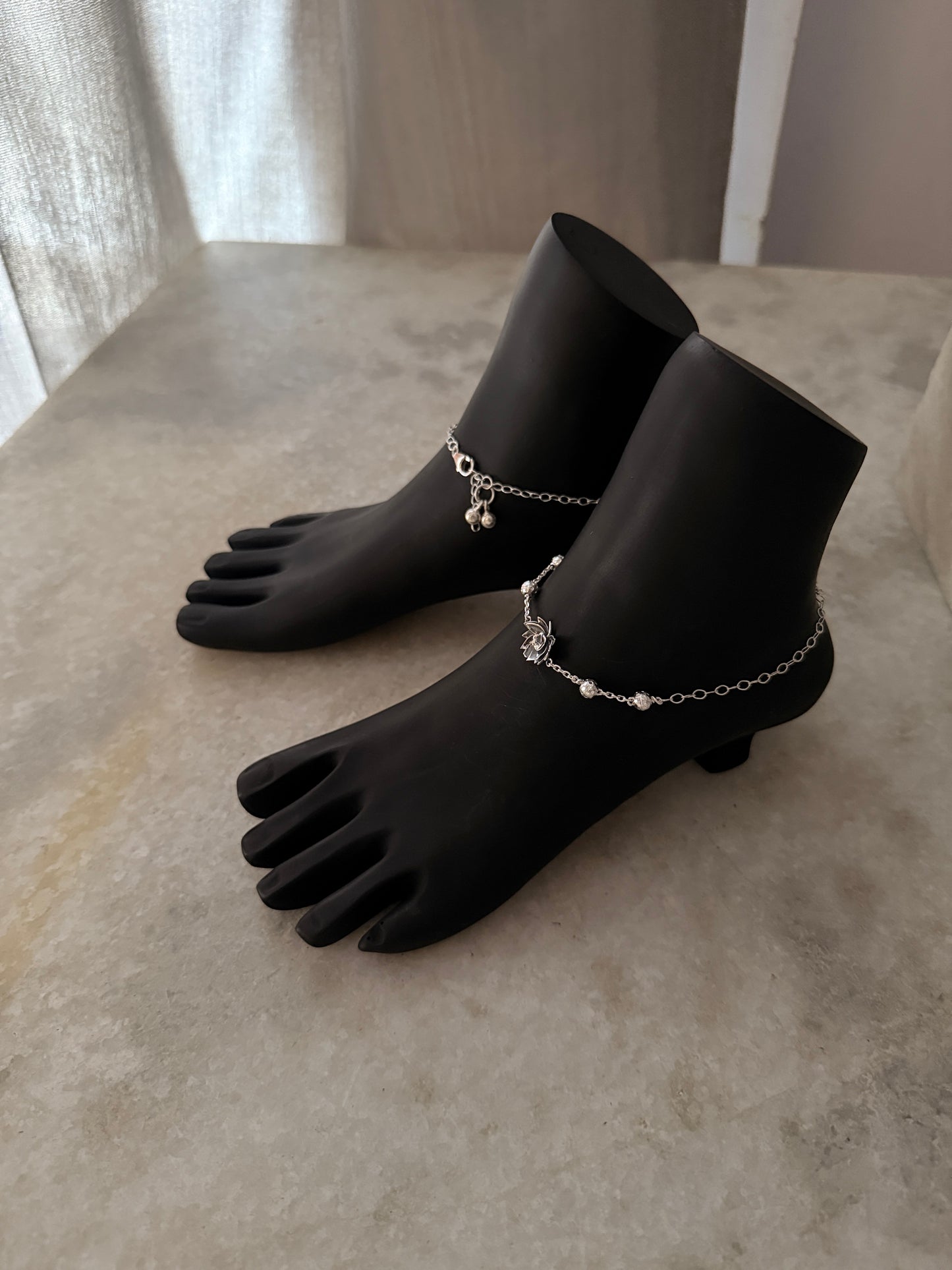 Elegant handcrafted 925 silver anklet with lotus design  
