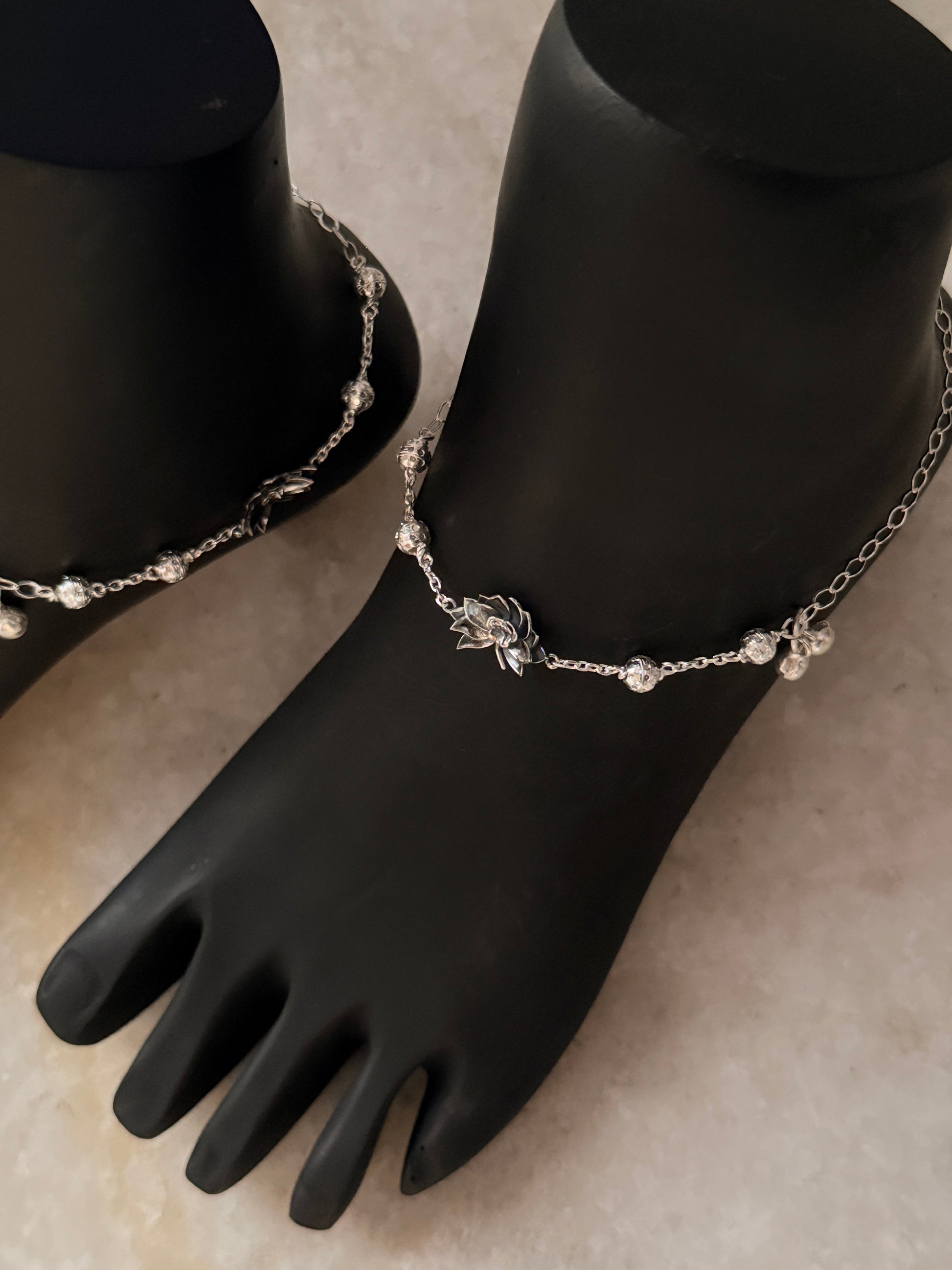 Elegant lotus design anklet crafted in sterling silver  