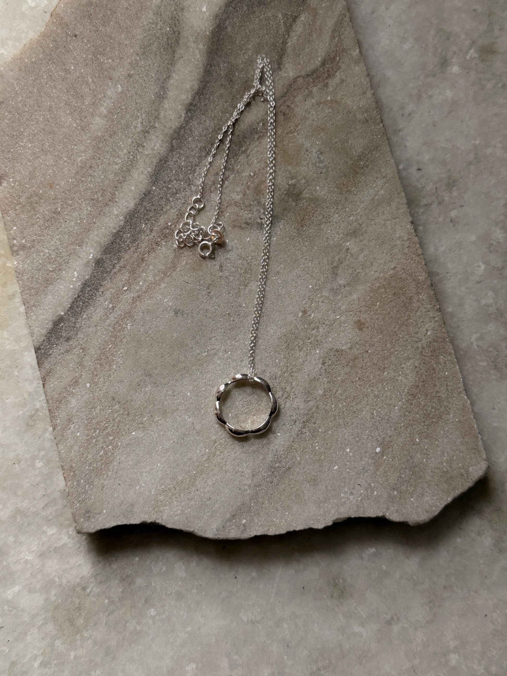 Unique flower border 925 sterling silver jewelry piece  