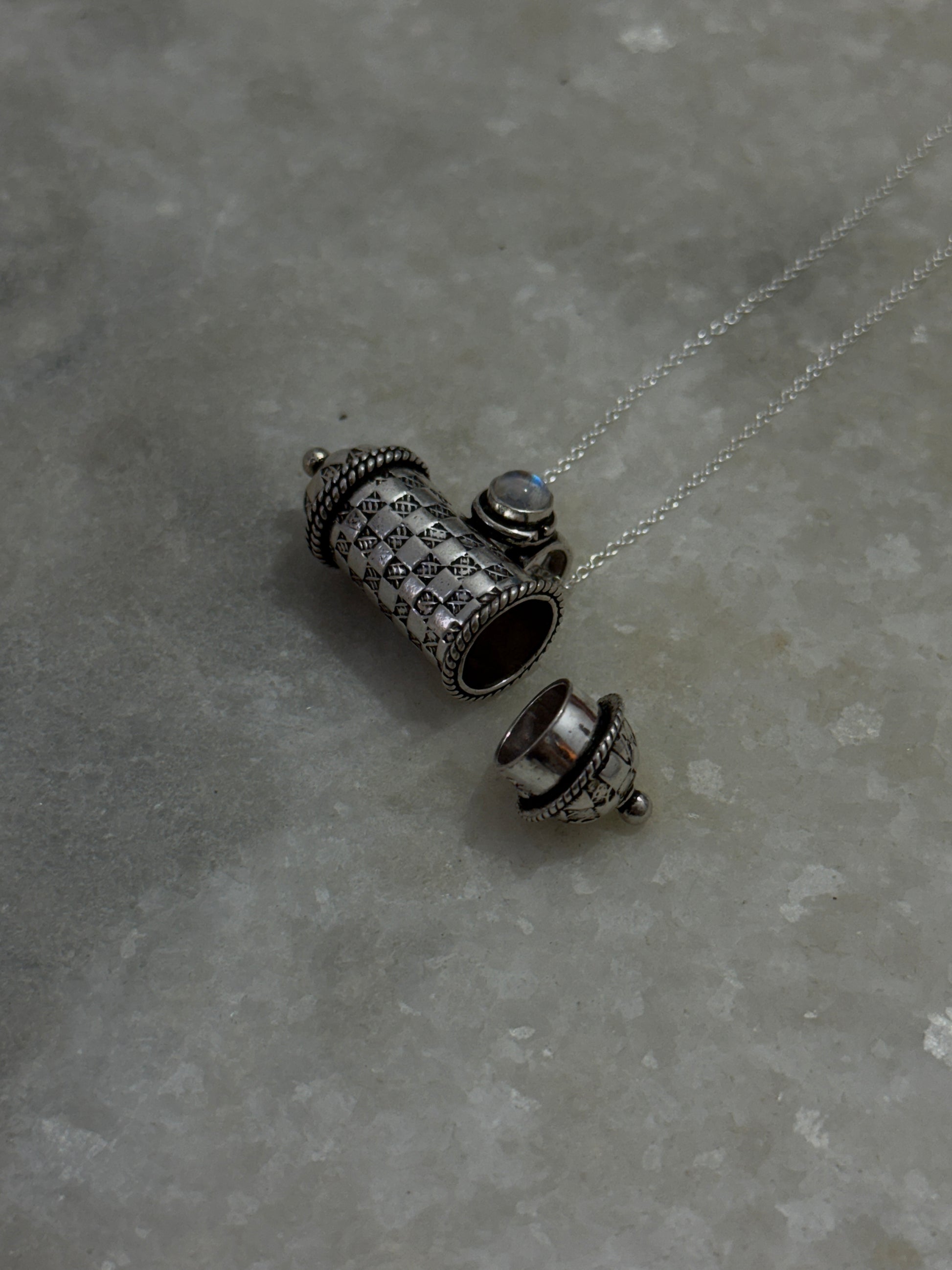 unisex 925 sterling silver taveez pendant with gemstones  