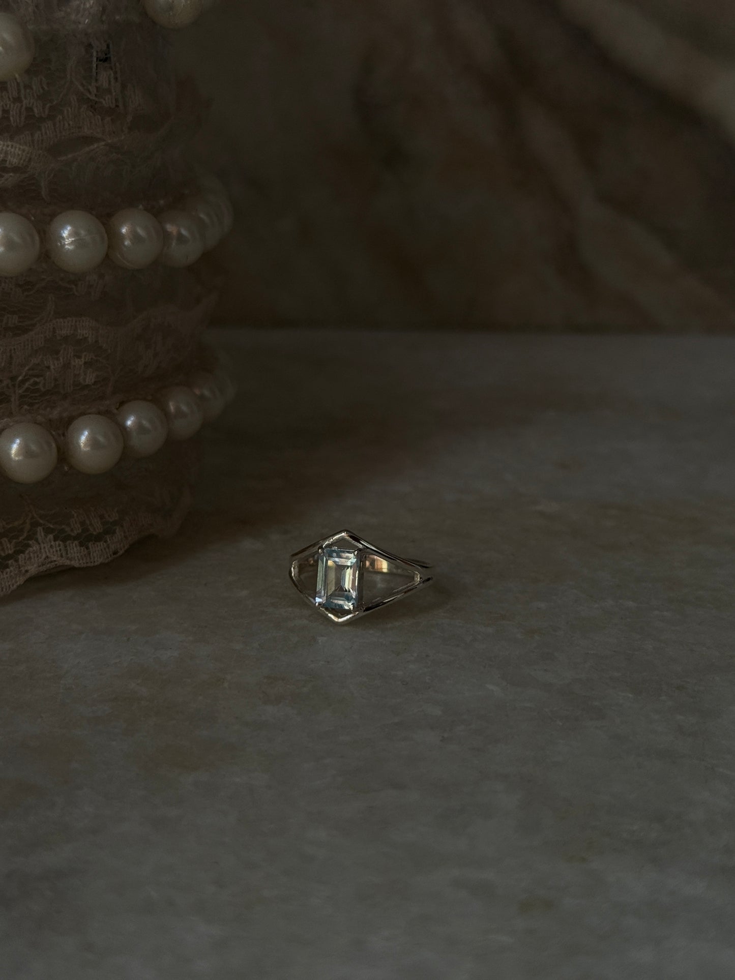 Blue Topaz Rectangle Double Chevron Vintage Style 925 Sterling Silver Ring