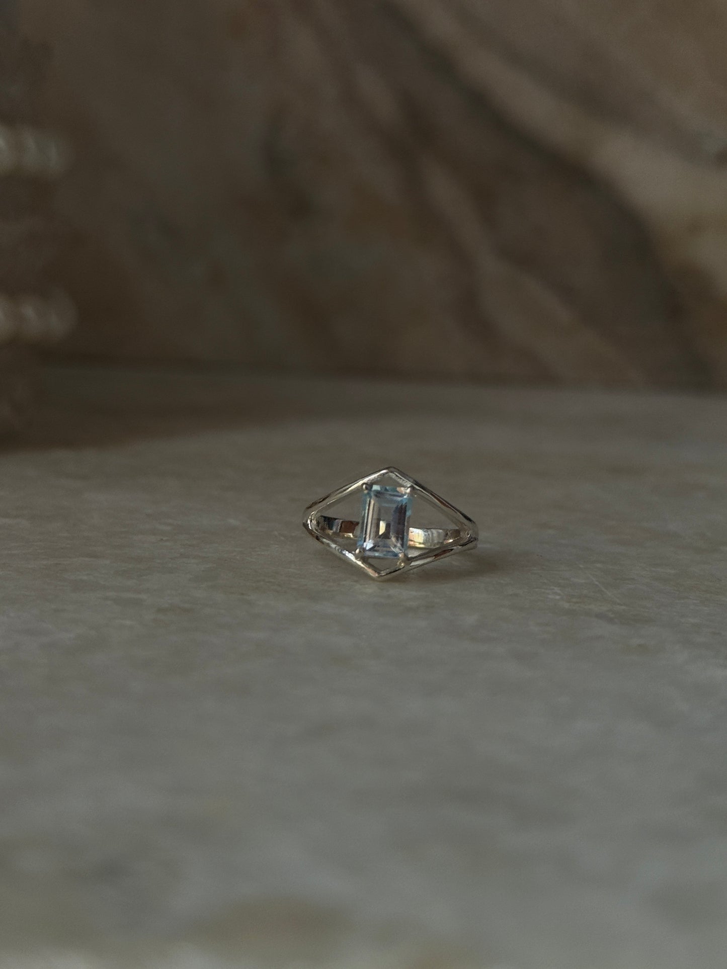 Blue Topaz Rectangle Double Chevron Vintage Style 925 Sterling Silver Ring