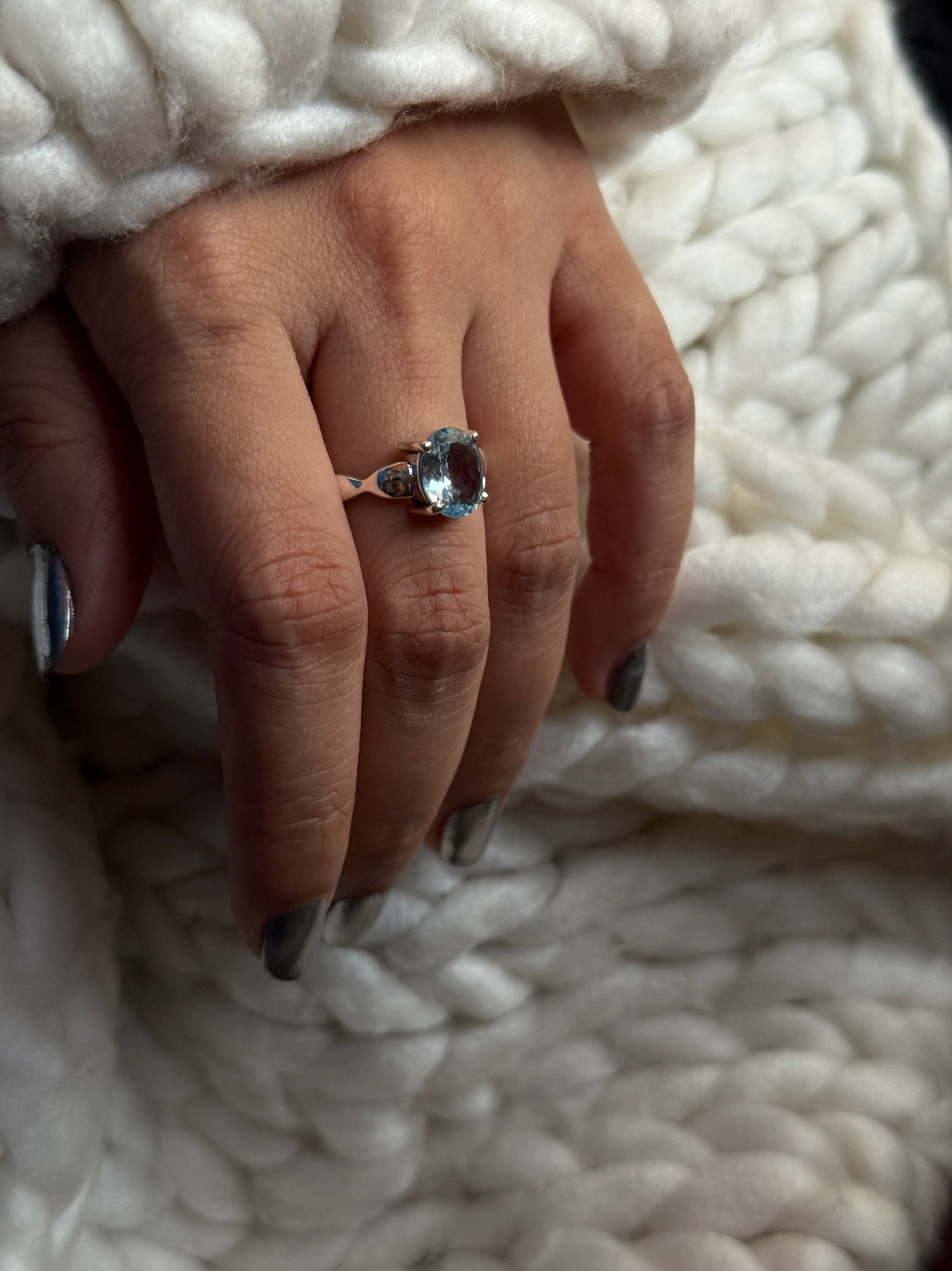 Blue Topaz Wavy Band 925 Sterling Silver Ring