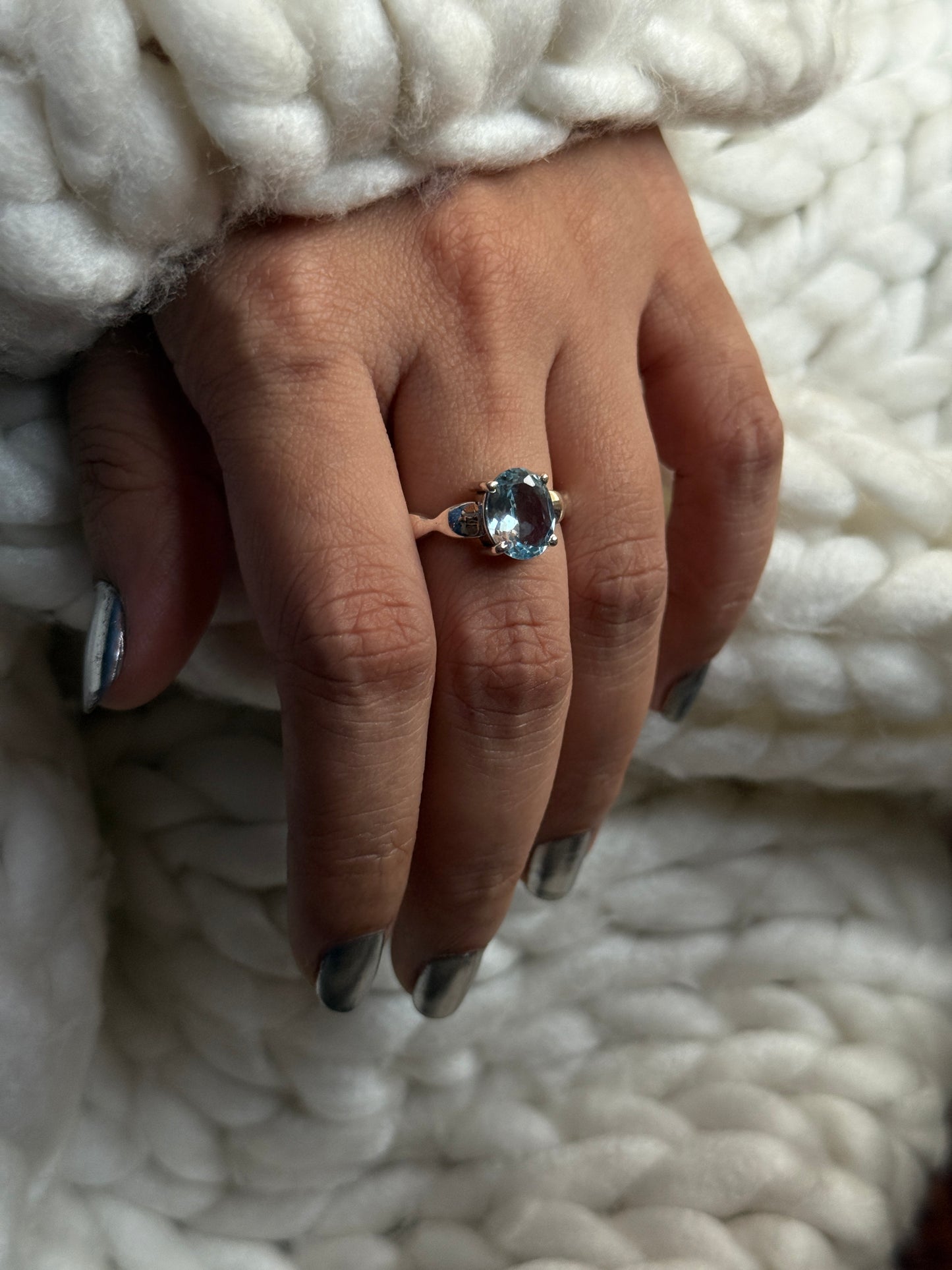 Blue Topaz Wavy Band 925 Sterling Silver Ring