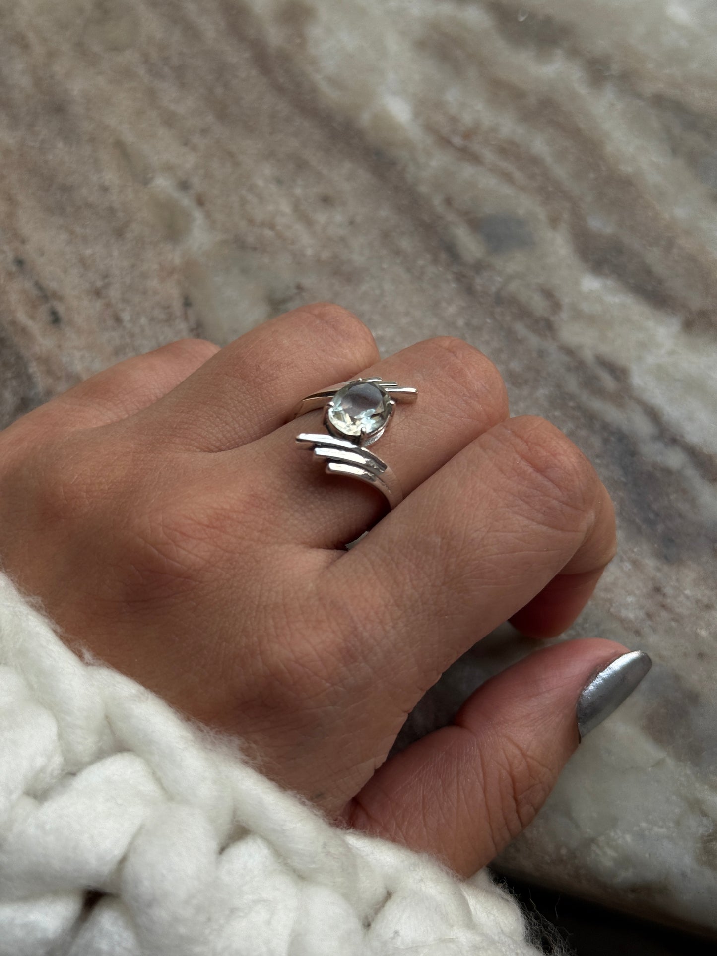 Green Amethyst Solitaire Wings Band 925 Sterling Silver Ring