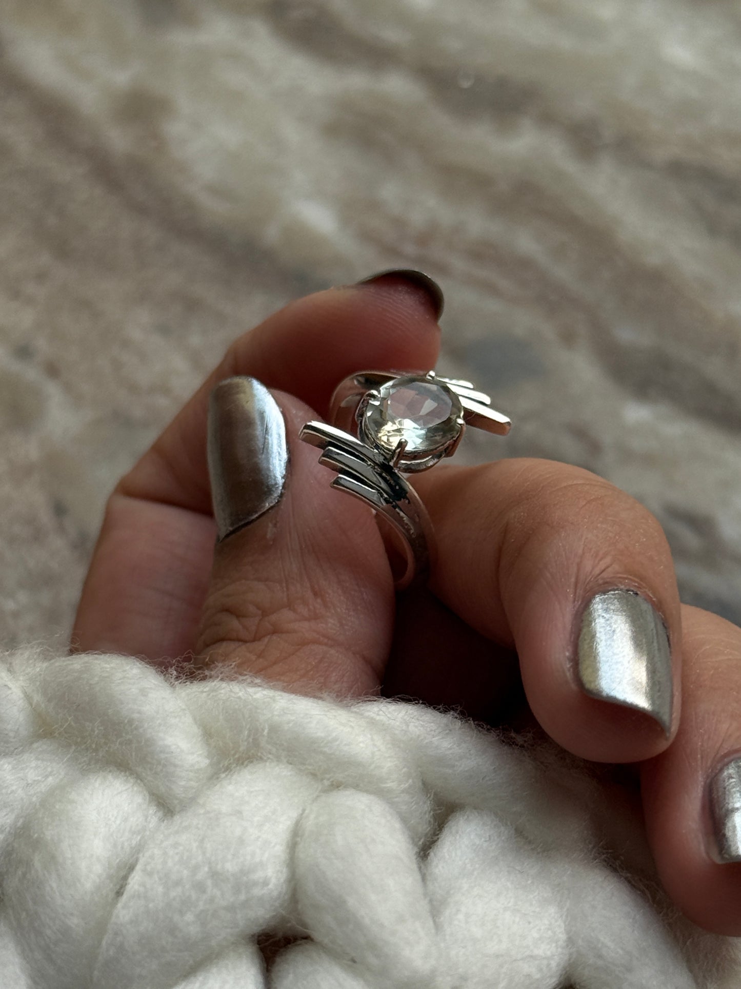 Green Amethyst Solitaire Wings Band 925 Sterling Silver Ring