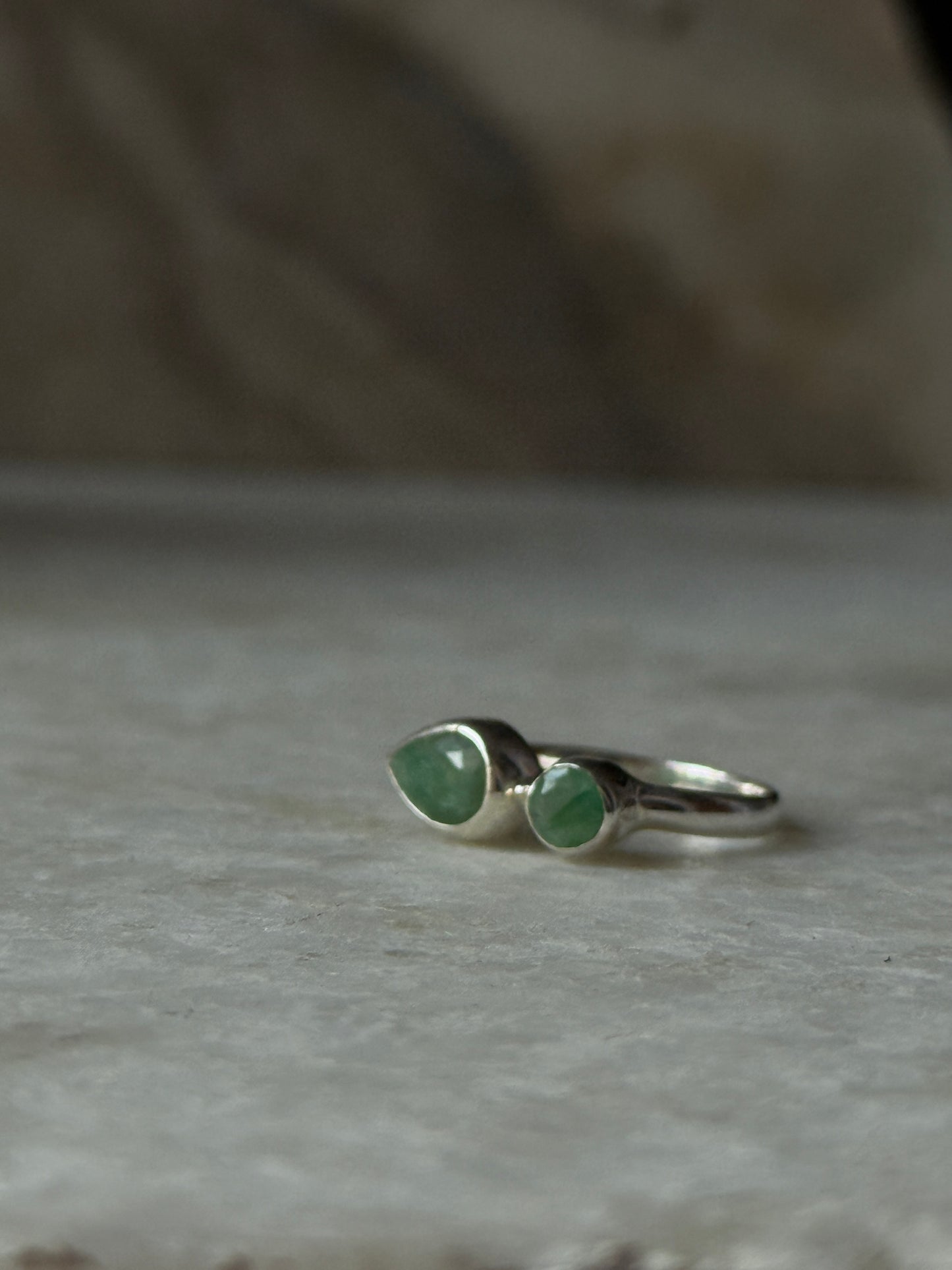 925 Sterling silver ring with green aventurine pear and round stones